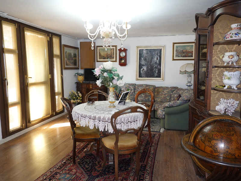 Casa indipendente in vendita a Suzzara appena fuori dal centro