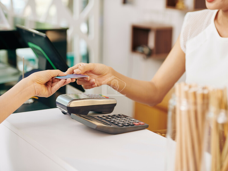 Negozio in vendita a Suzzara centro