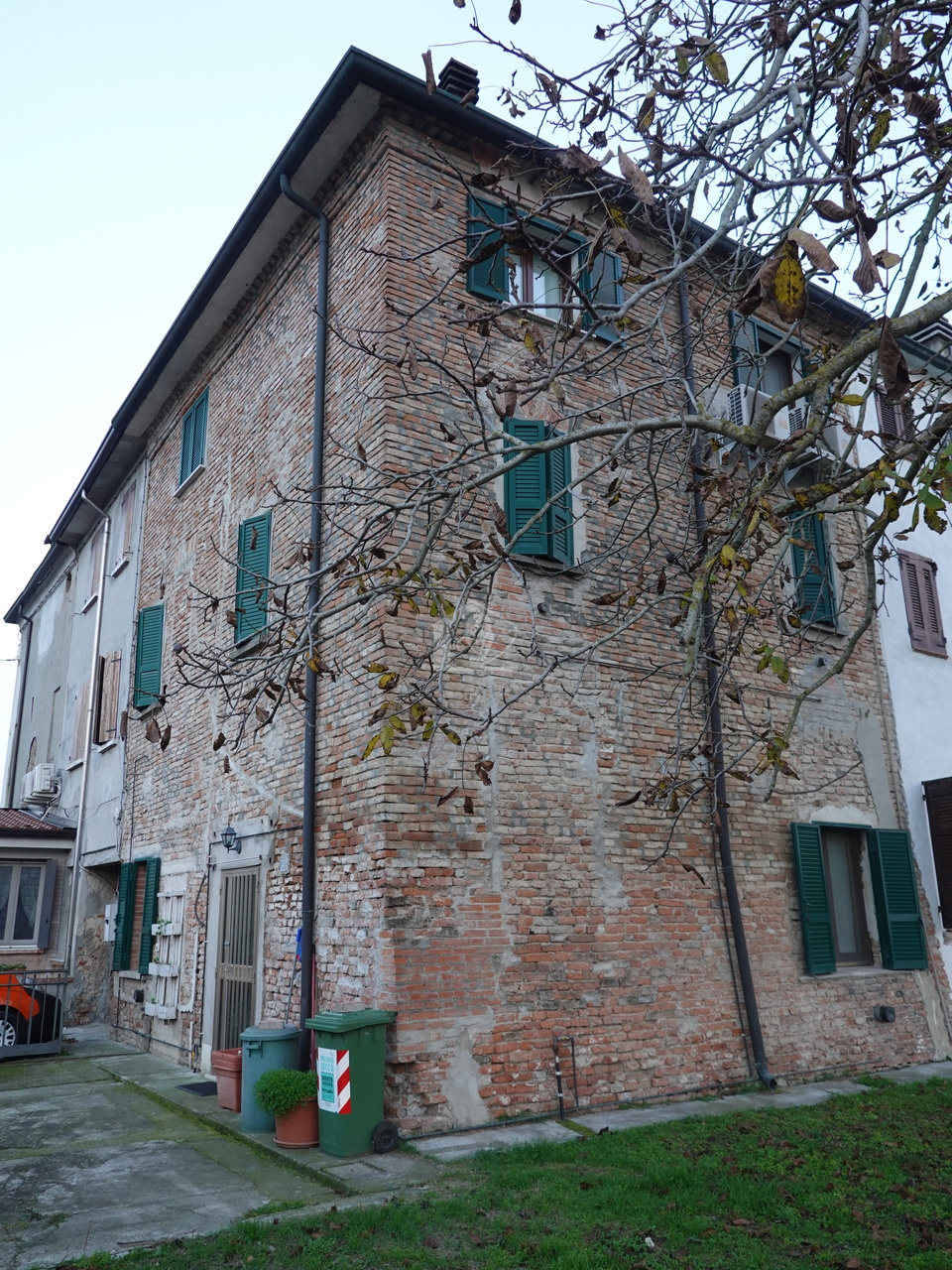 Porzione di casa in vendita a Motteggiana frazione