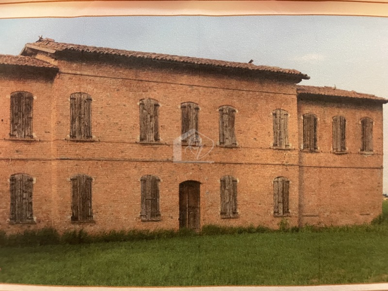 Rustico/casale in vendita a Gonzaga campagna