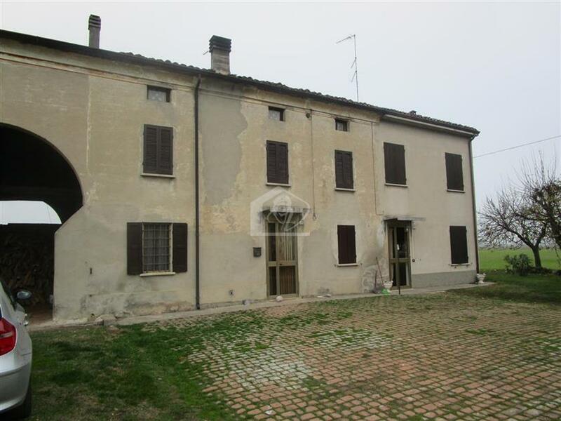 Rustico/casale in vendita a Suzzara campagna