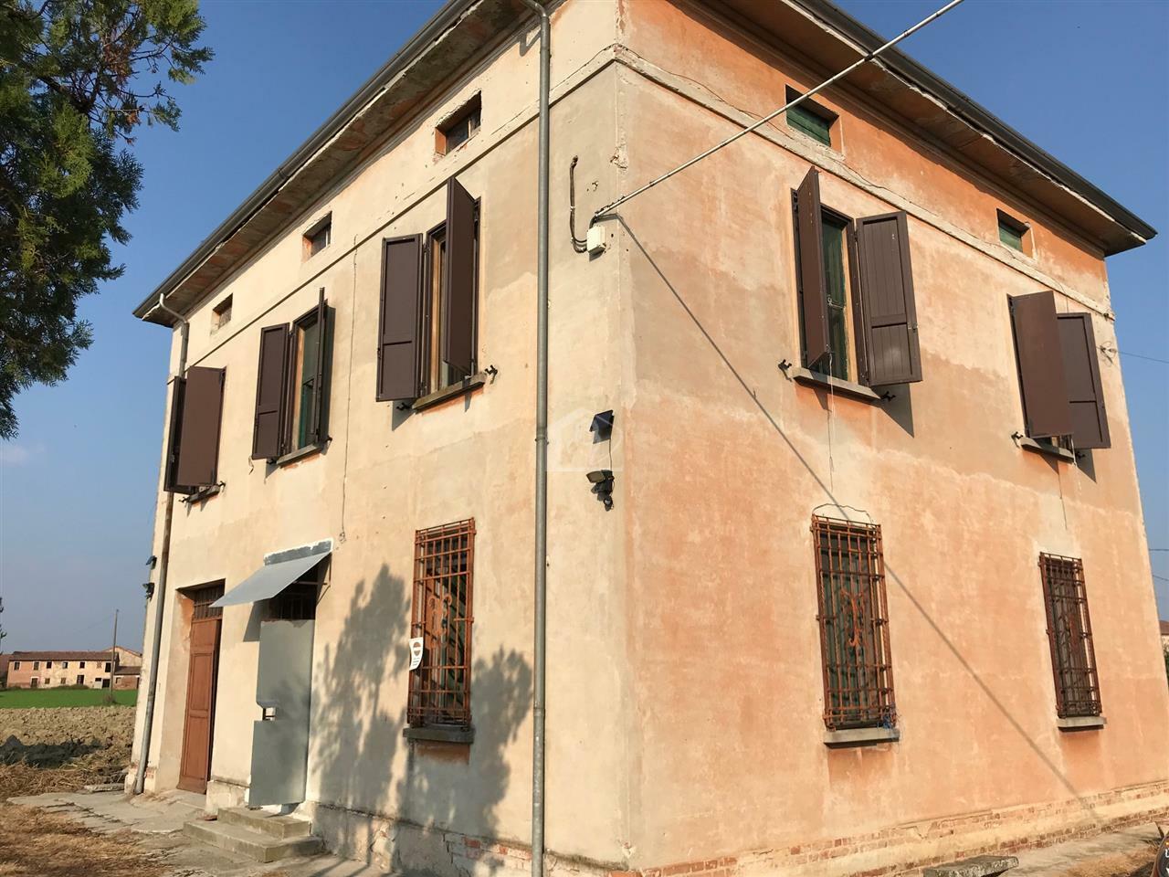 Rustico/casale in vendita a Suzzara frazione