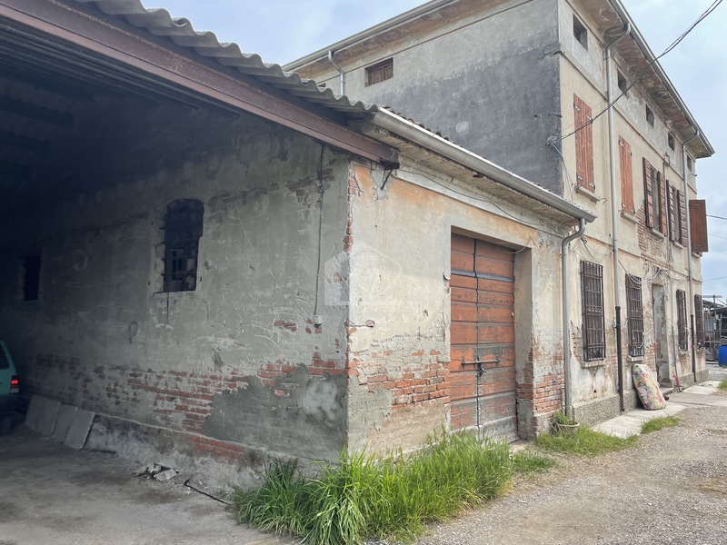 Rustico/casale in vendita a Suzzara campagna