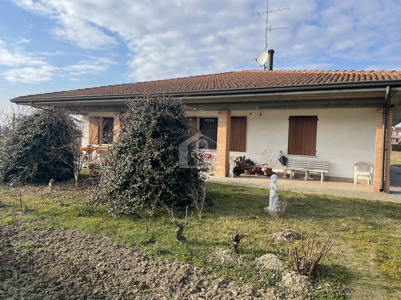 Villa in vendita a Suzzara frazione