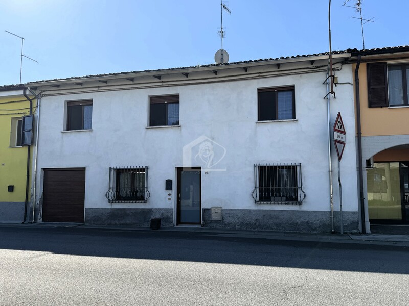 Villetta a schiera in vendita a Reggiolo centro